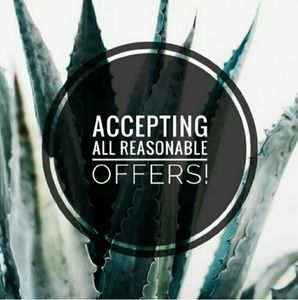 Make an offer 👚👗👈✋😜😊